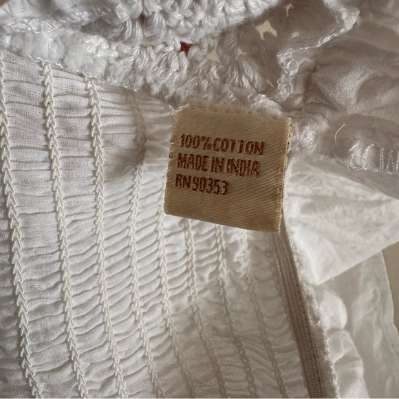 Rebellion // nwt white crochet square neck long sleeves top size large - Picture 8 of 8